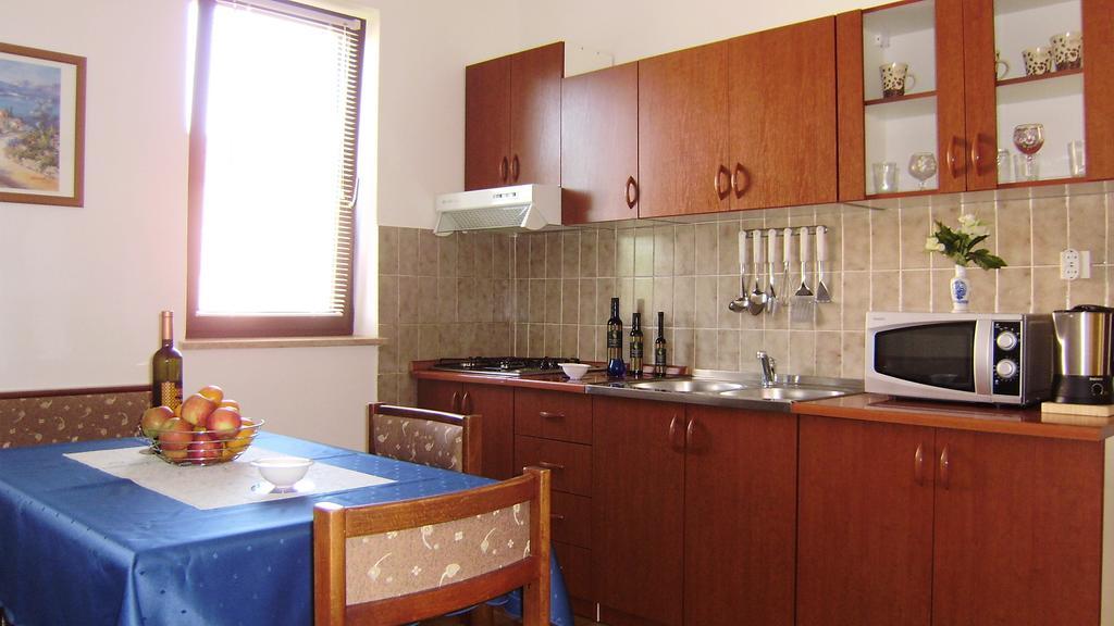 Egidio Gigi Bellich Holiday Apartments Family Houses ラバック 部屋 写真