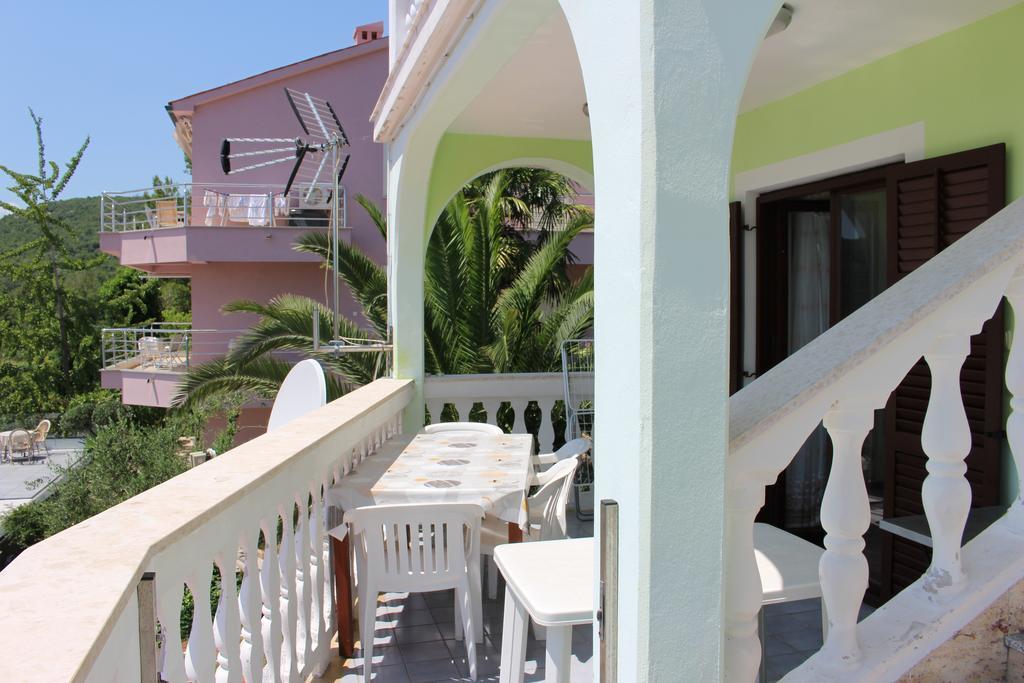Egidio Gigi Bellich Holiday Apartments Family Houses ラバック エクステリア 写真